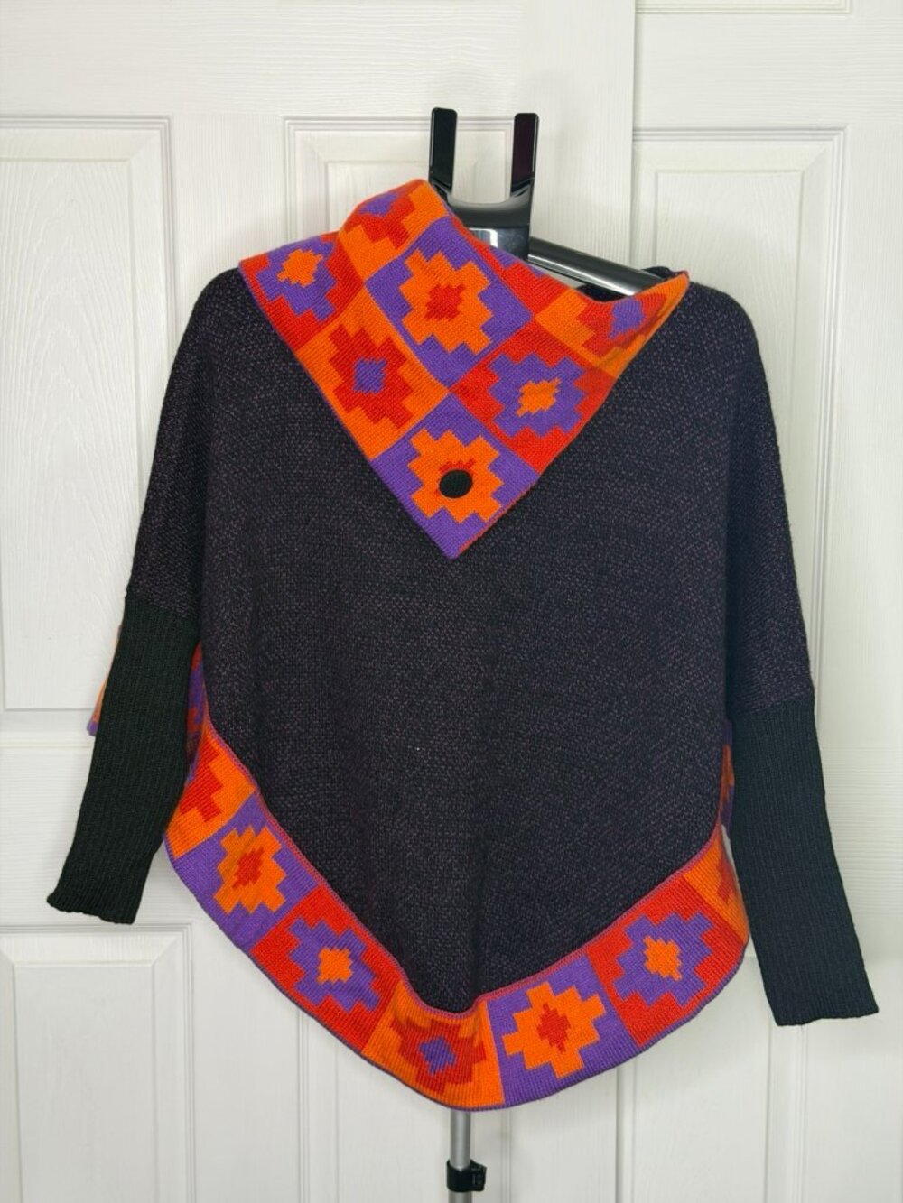 La Mesa Alpaca Wool Poncho Sweater Women's L Made Peru Black Purple Orange NWT